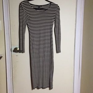 Forever 21 Long Sleeve Midi Dress Size XS
